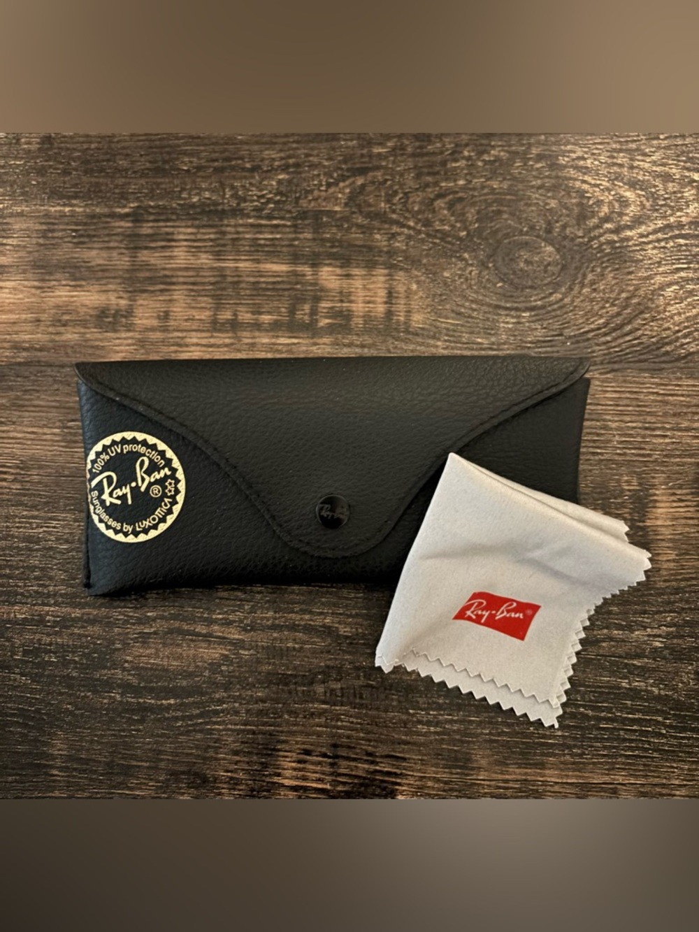 Ray-Ban Black Leather Case with Gray Cleaning Cloth